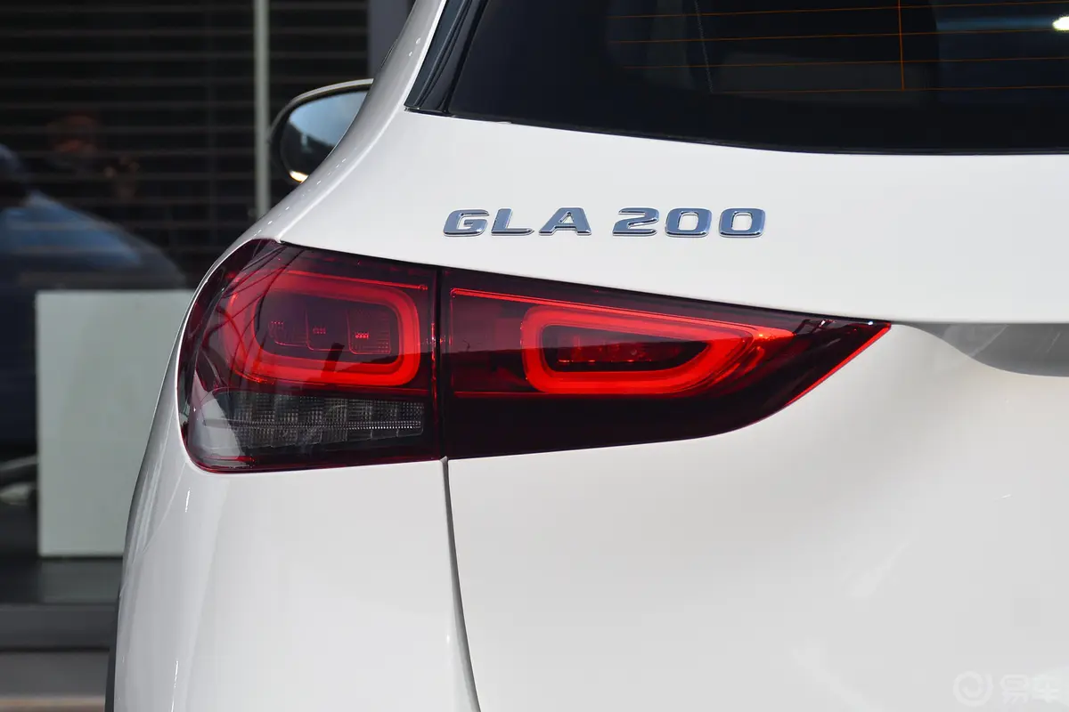 奔驰GLA改款 GLA 200外观