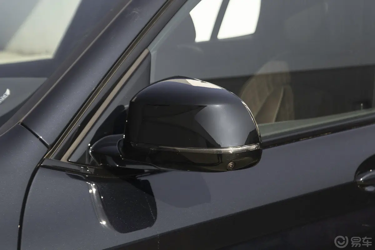 宝马X3改款 xDrive30i 尊享型 M曜夜套装主驾驶后视镜背面
