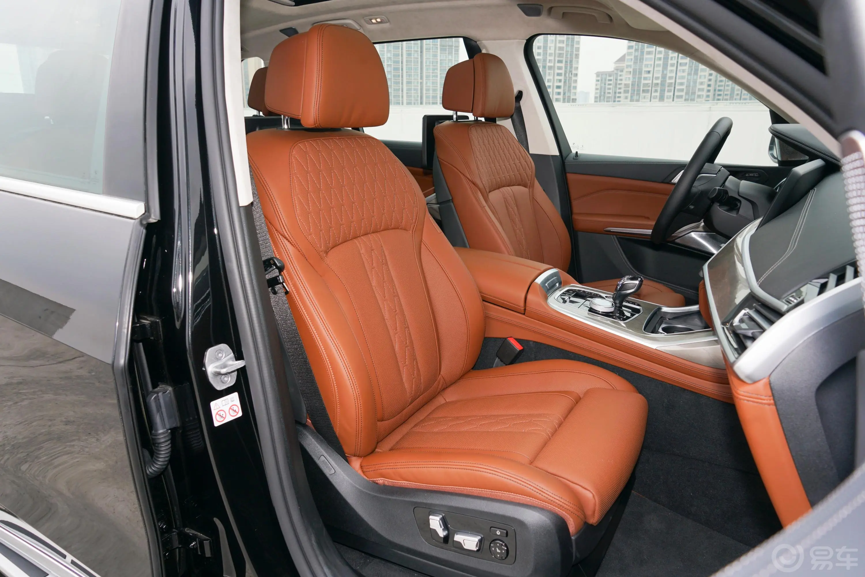 宝马X7xDrive40i 行政型 豪华套装副驾驶座椅