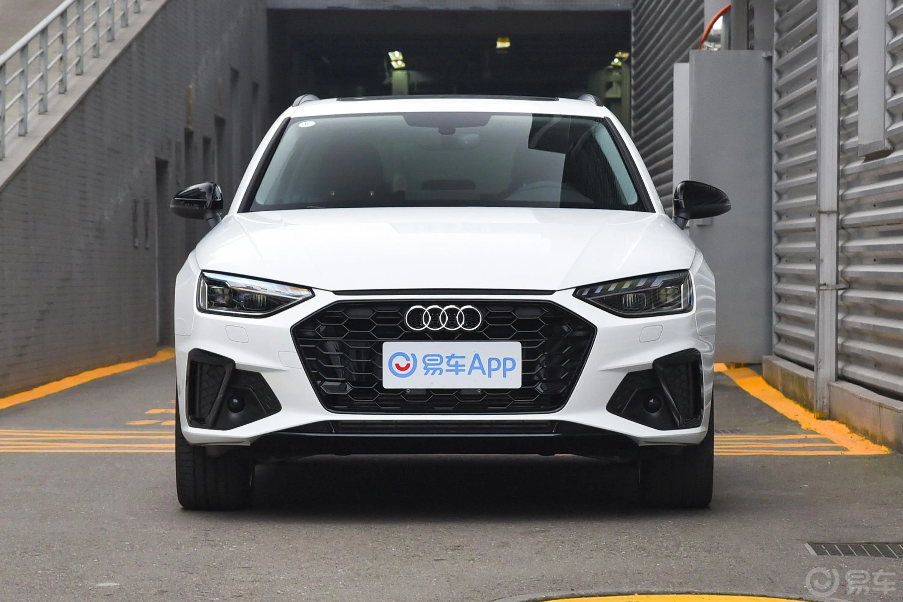 奥迪A4(进口)Avant 40 TFSI 时尚动感型外观