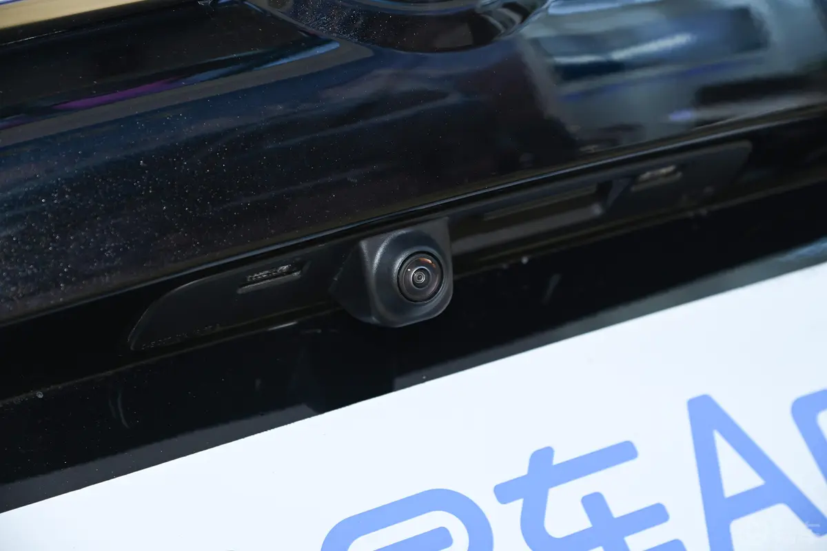 昂科威Plus昂科威Plus 552T 两驱豪华型 5座外观