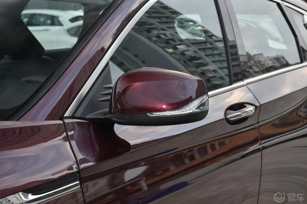 英菲尼迪QX502.0T 两驱时尚版主驾驶后视镜背面