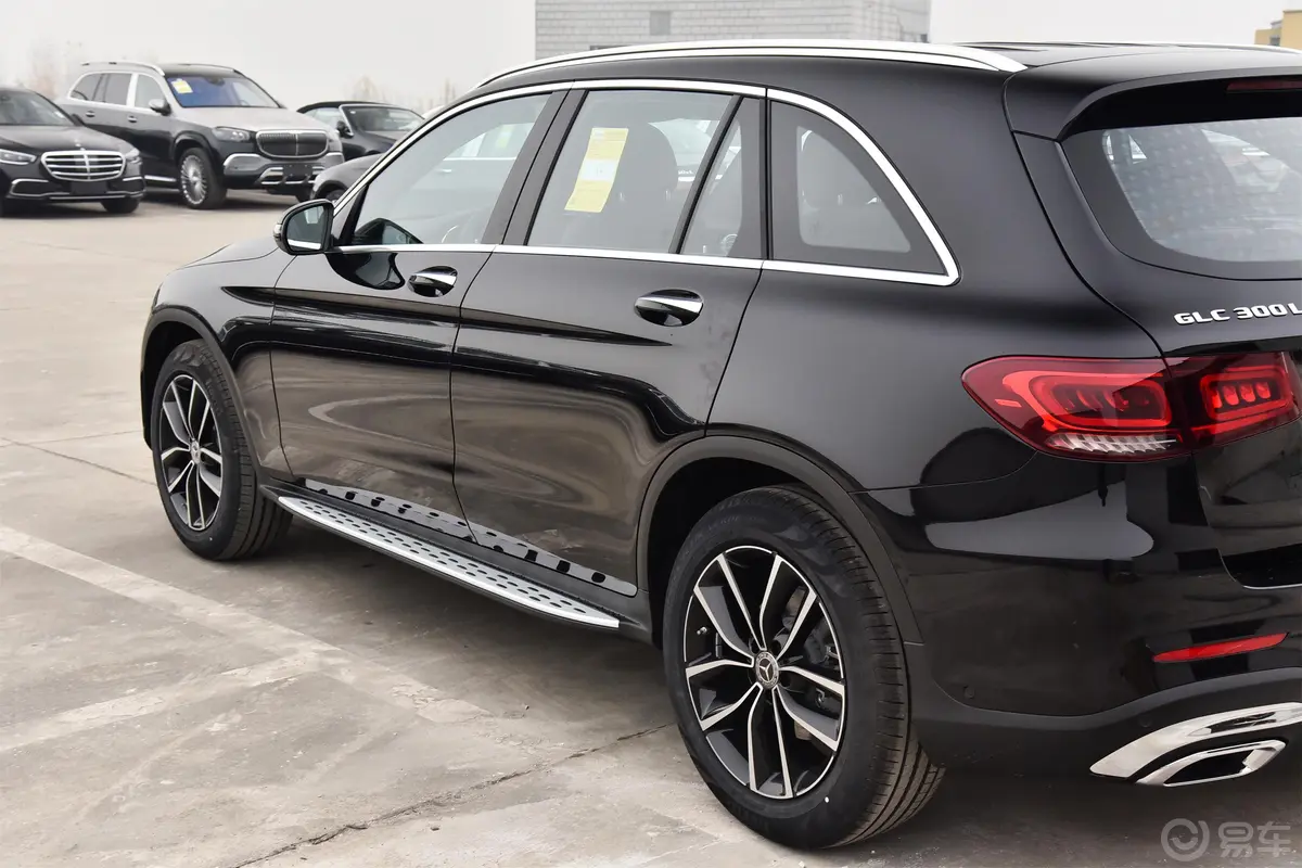 奔驰GLC改款 GLC 300 L 4MATIC 动感型外观