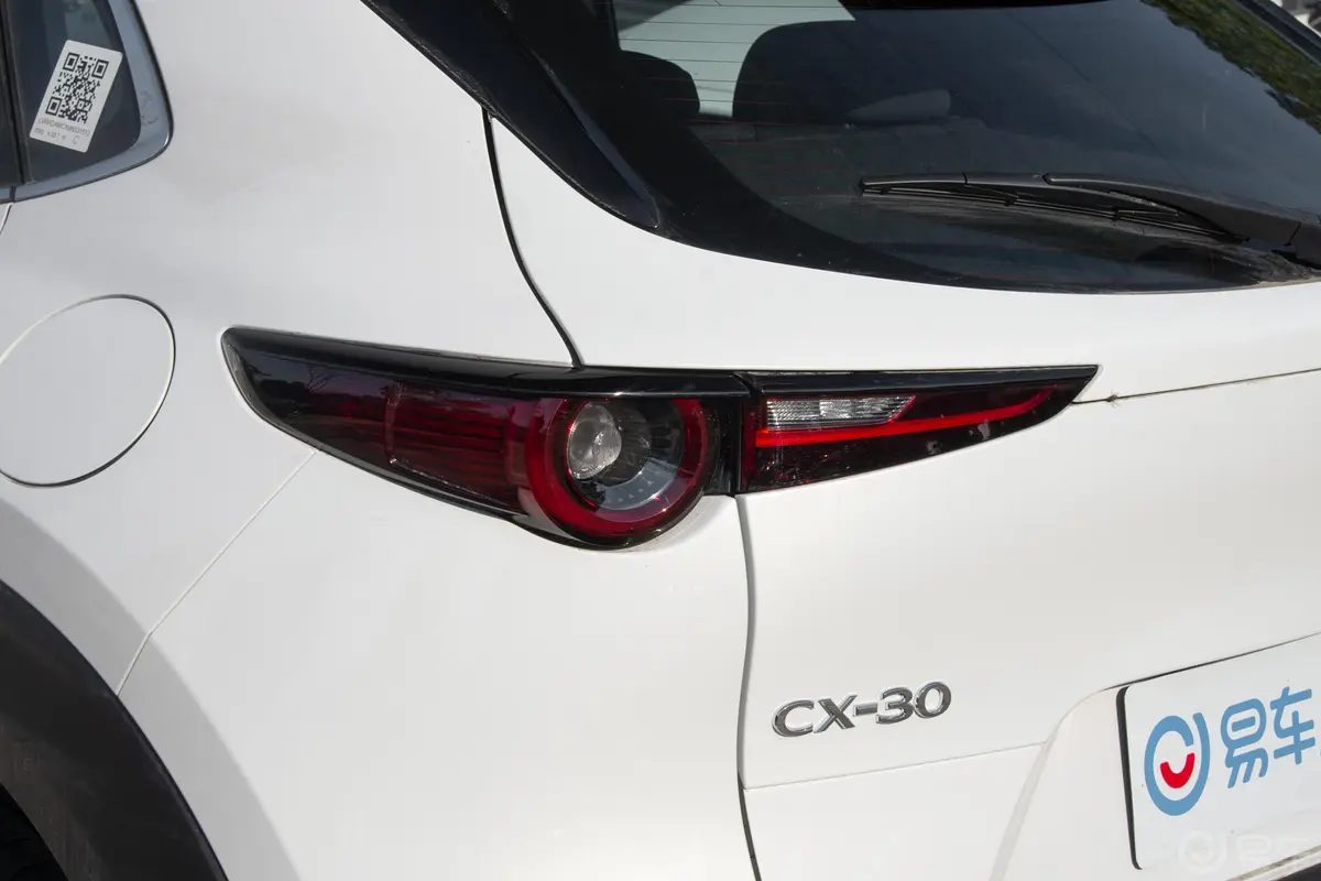 马自达CX-302.0L 手动尚悦型尾灯侧45度俯拍