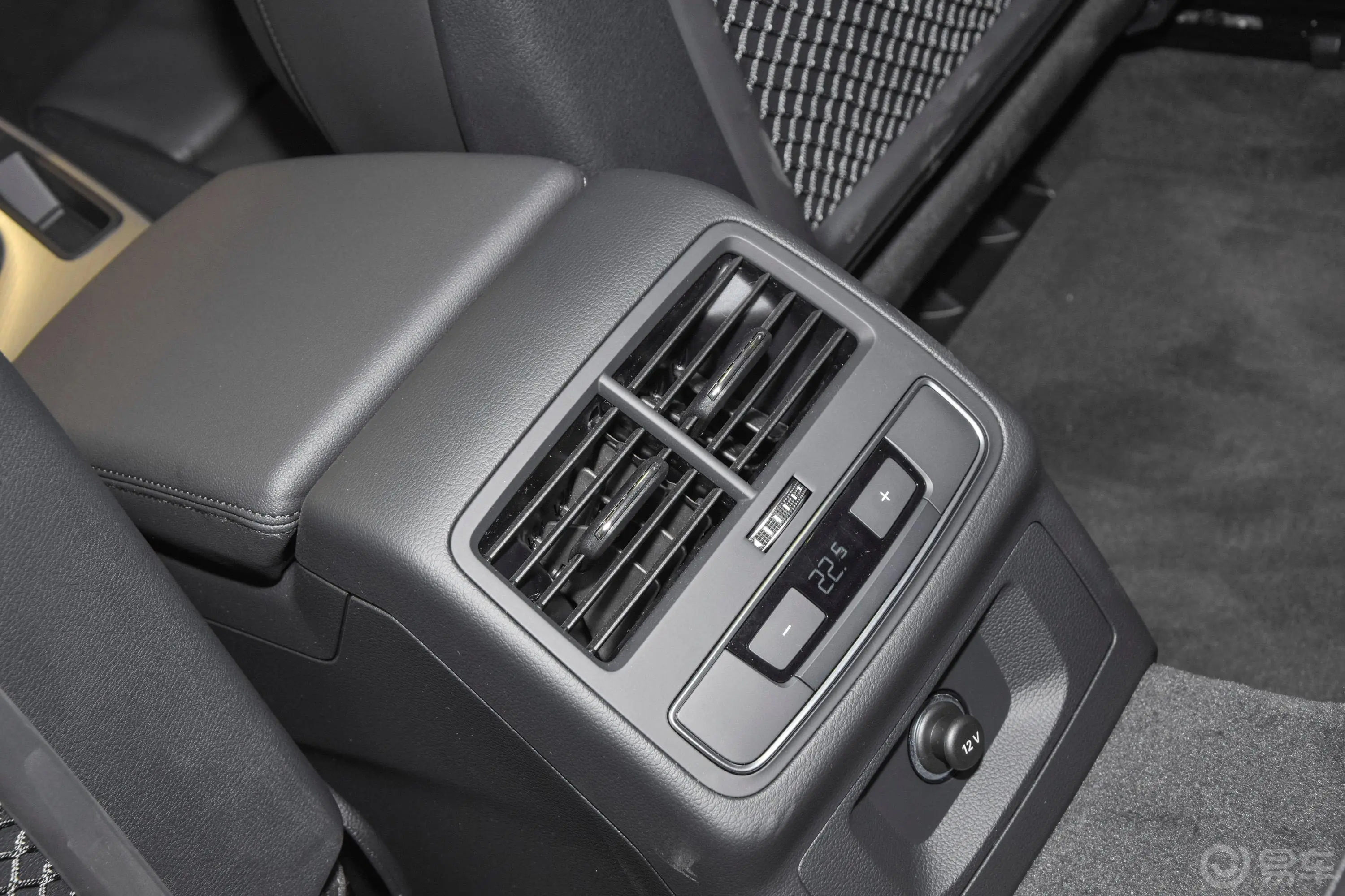 奥迪A5Sportback 40 TFSI 时尚动感型空间