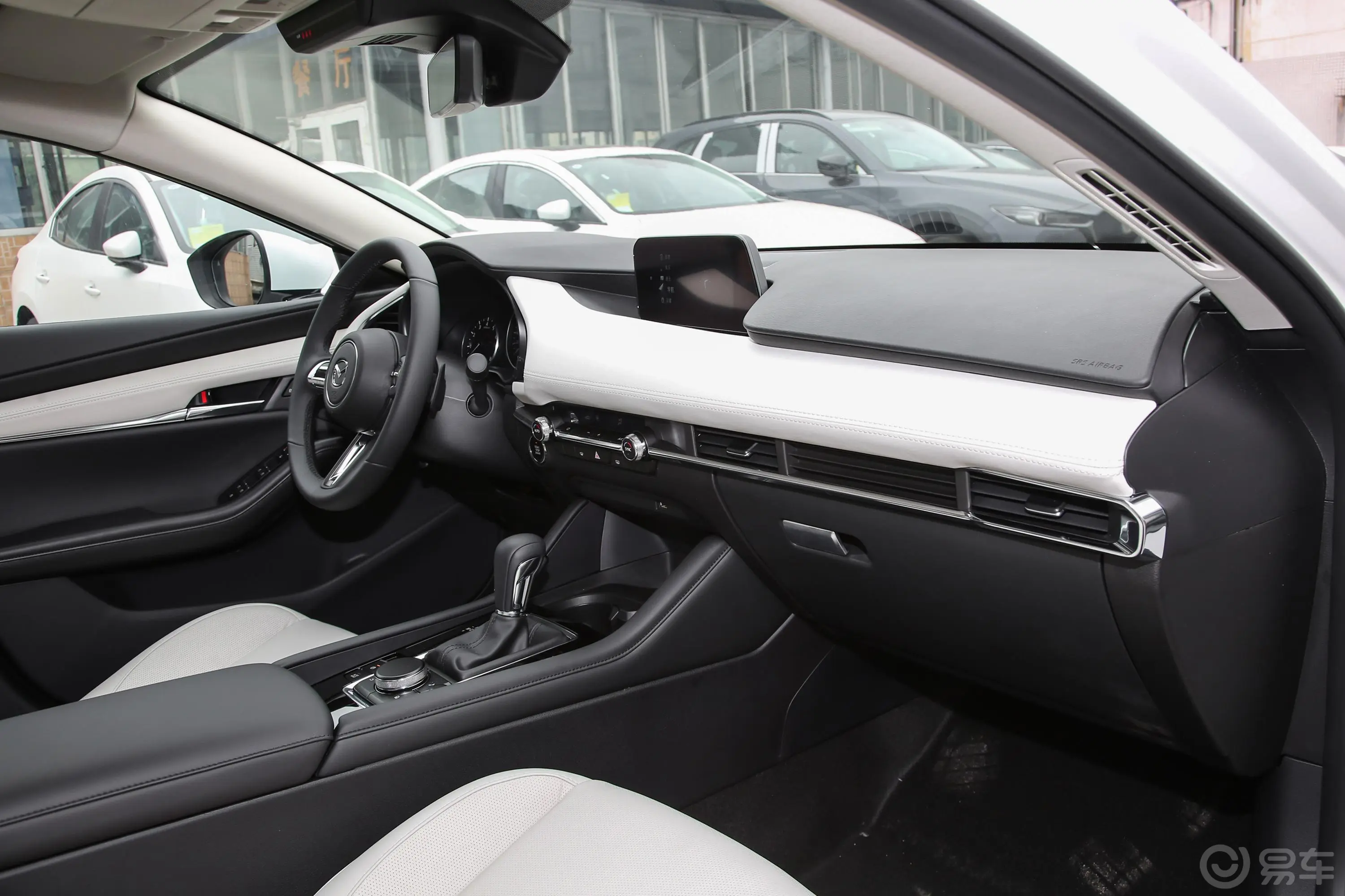 马自达3 昂克赛拉2.0L 自动质尊版内饰全景副驾驶员方向