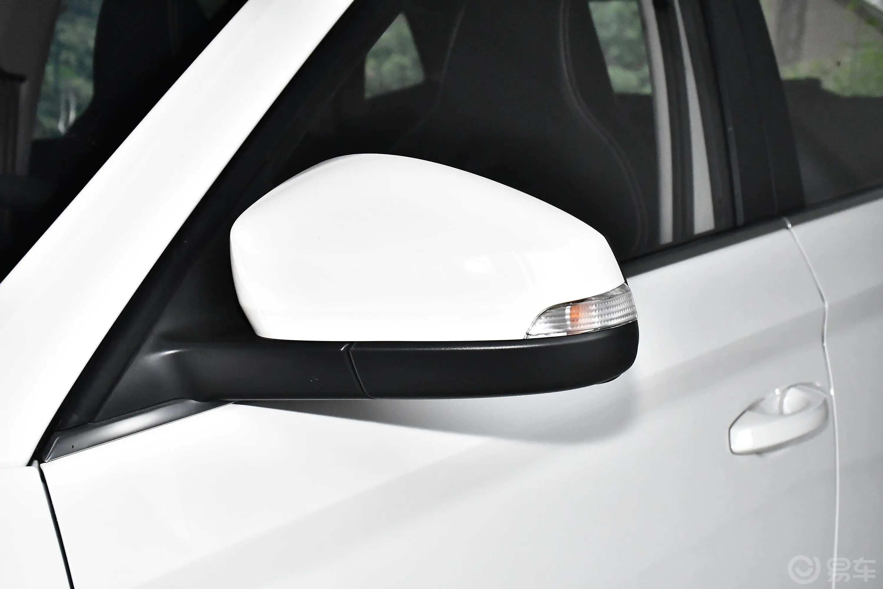 柯米克GT 1.5L 自动舒适版主驾驶后视镜背面