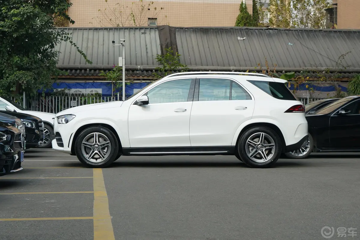 奔驰GLEGLE 450 4MATIC 时尚型外观