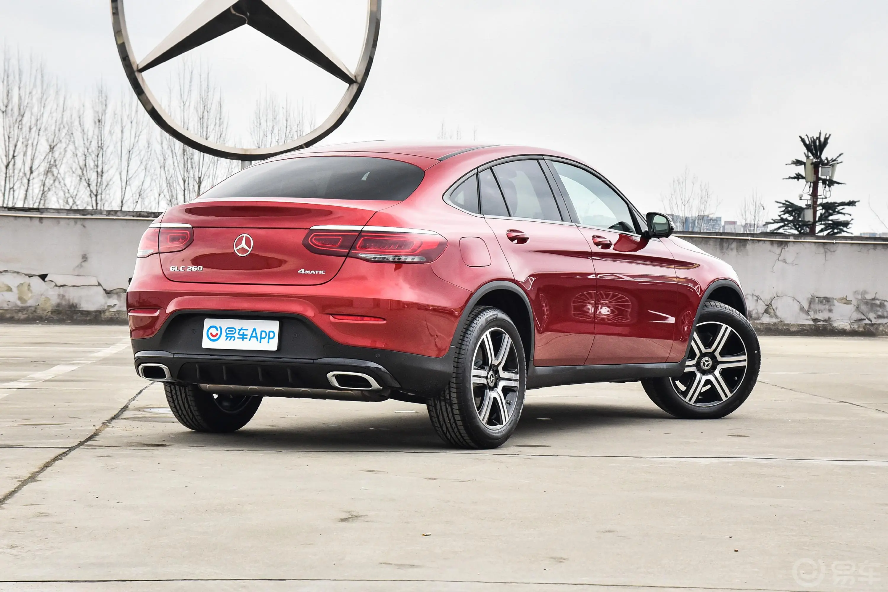 奔驰GLC轿跑改款 GLC 260 4MATIC 轿跑SUV外观