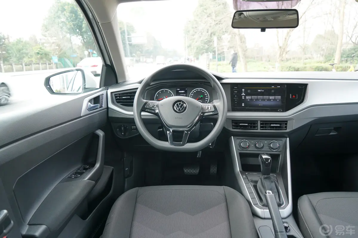PoloPlus 1.5L 自动纵情乐活版驾驶位区域