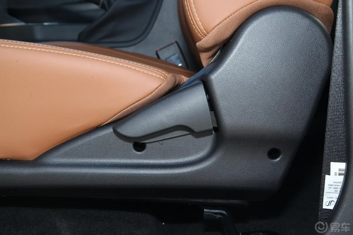 风骏72.0T 手动 两驱 大双 实用型 汽油主驾座椅调节