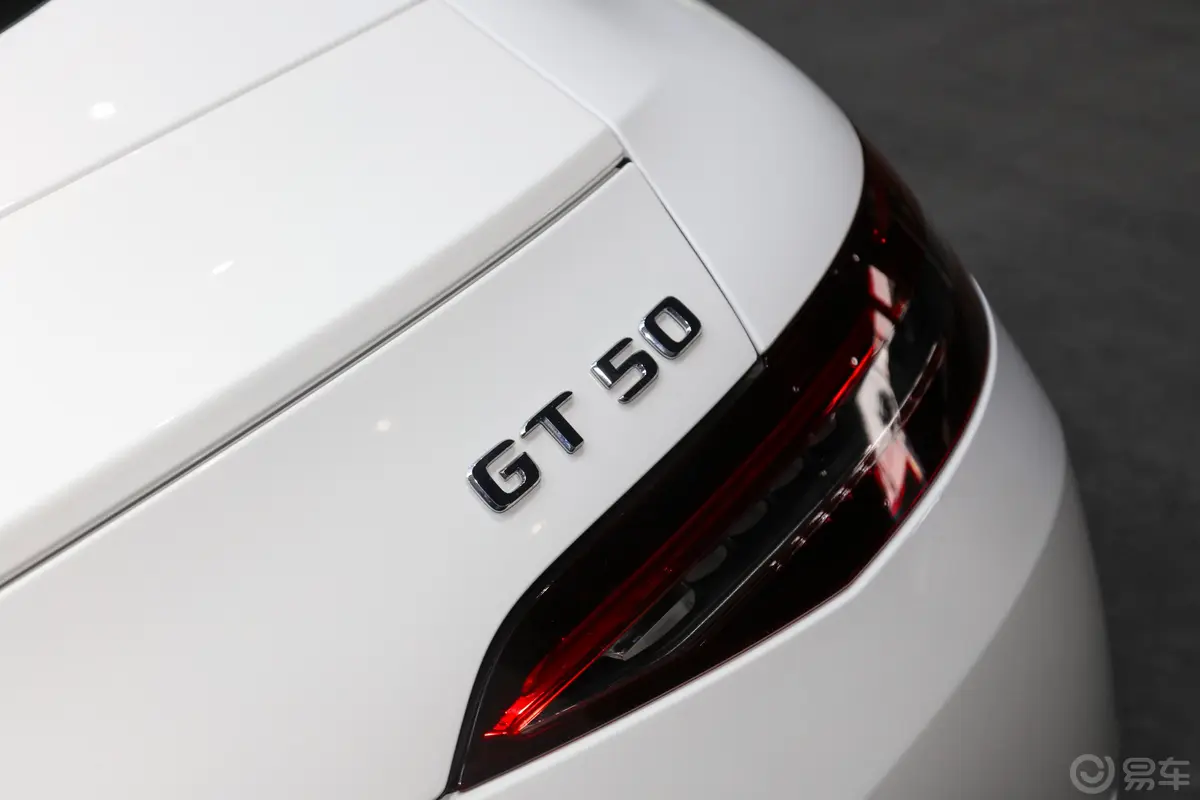 奔驰GT AMGAMG GT 50 4MATIC+ 四门跑车特别版外观