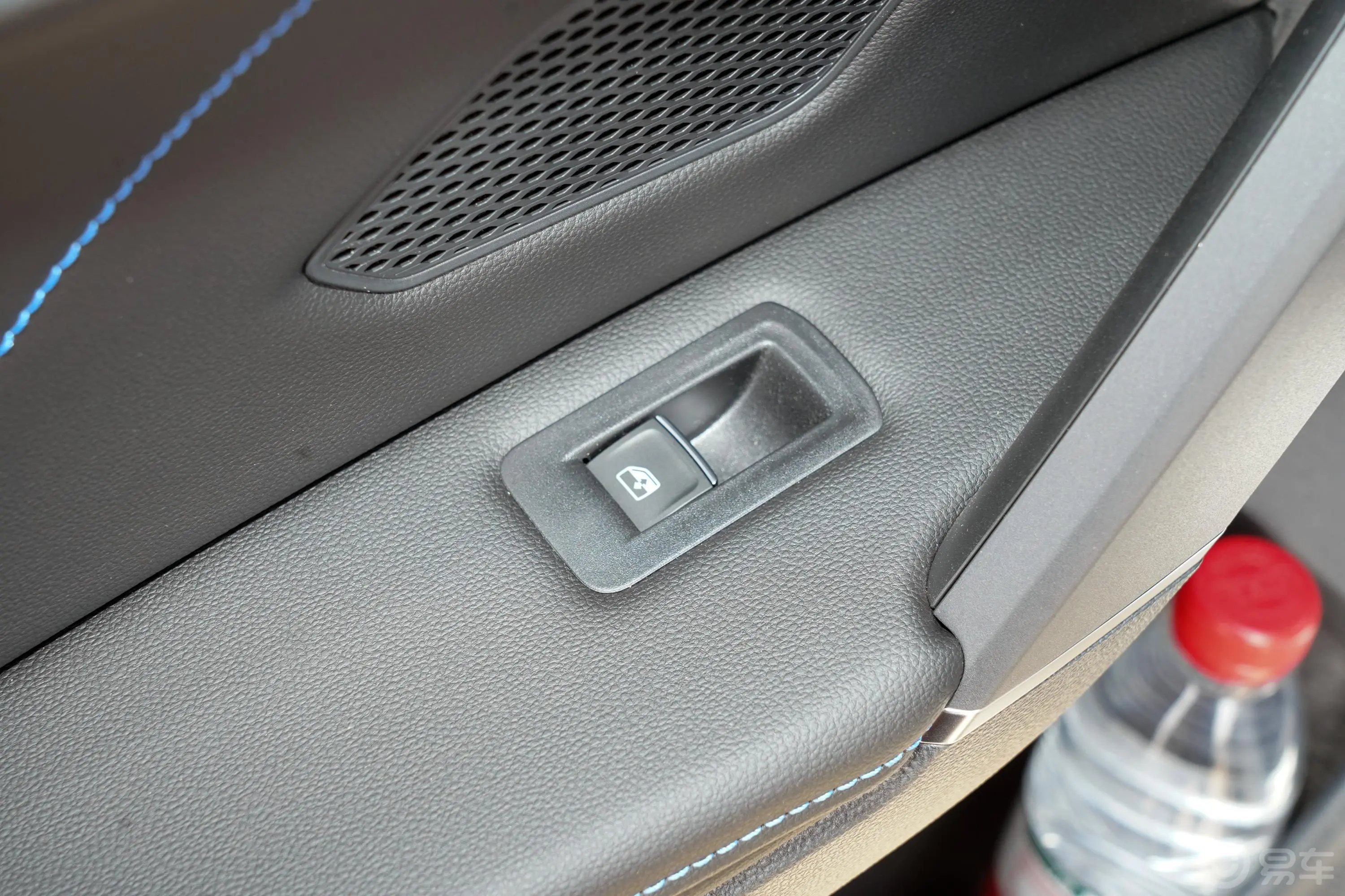 探岳GTE 插电混动1.4T 尊贵型后车窗调节