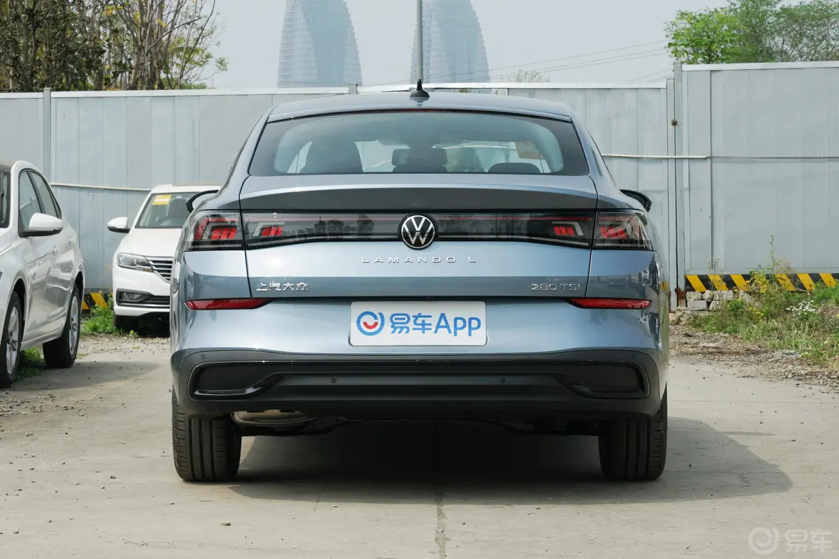 凌渡凌渡L 280TSI 热辣版正后水平