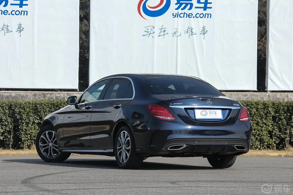 奔驰C级C 200 L 运动型外观