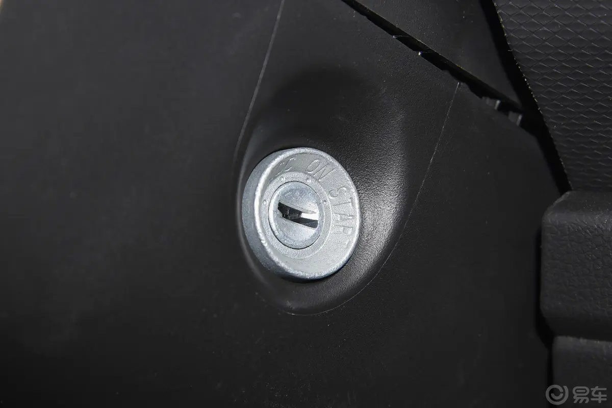 瑞驰新能源EC35EC35 III 标准版 38.64kWh钥匙孔或一键启动按键