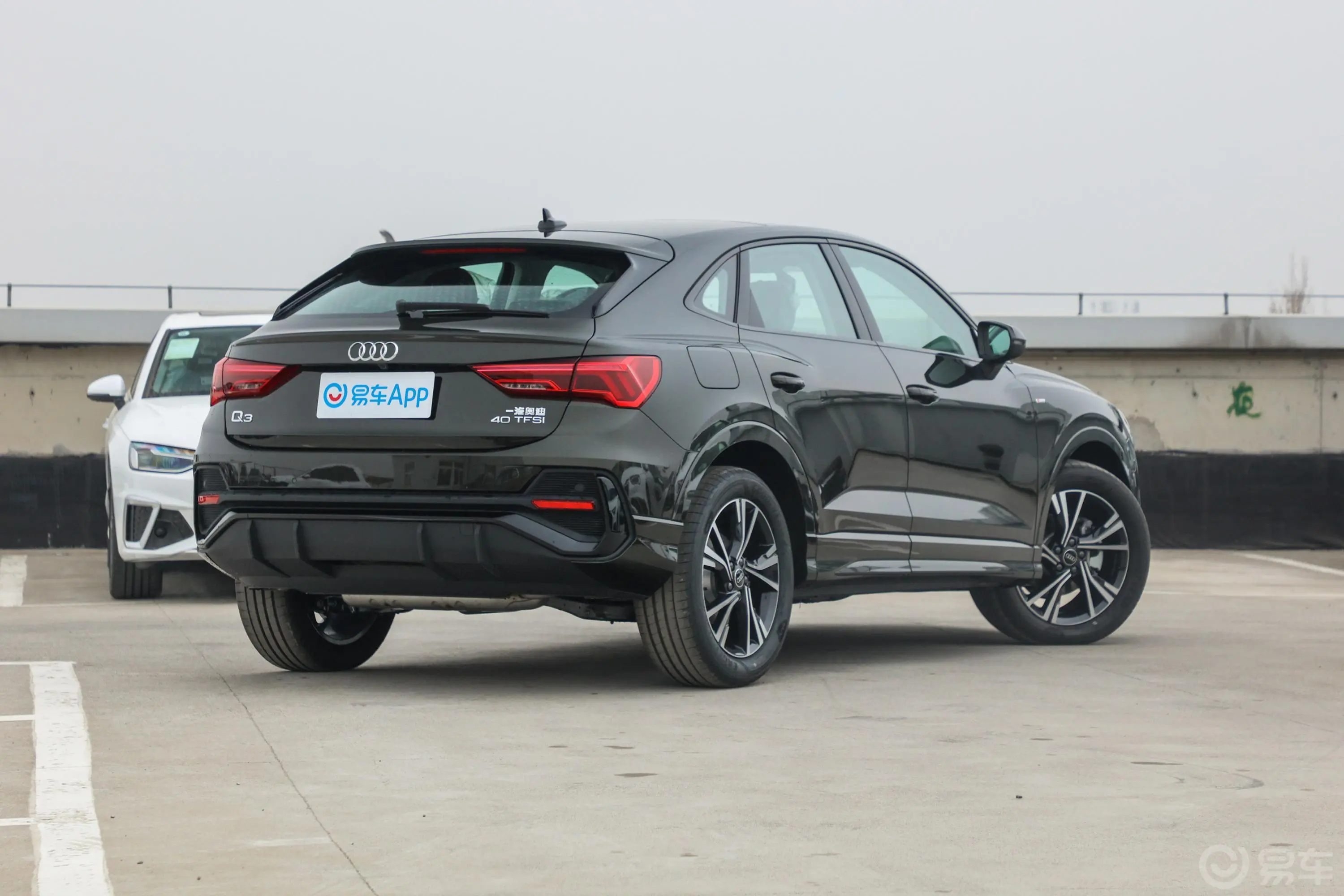 奥迪Q3 Sportback40 TFSI 时尚型外观