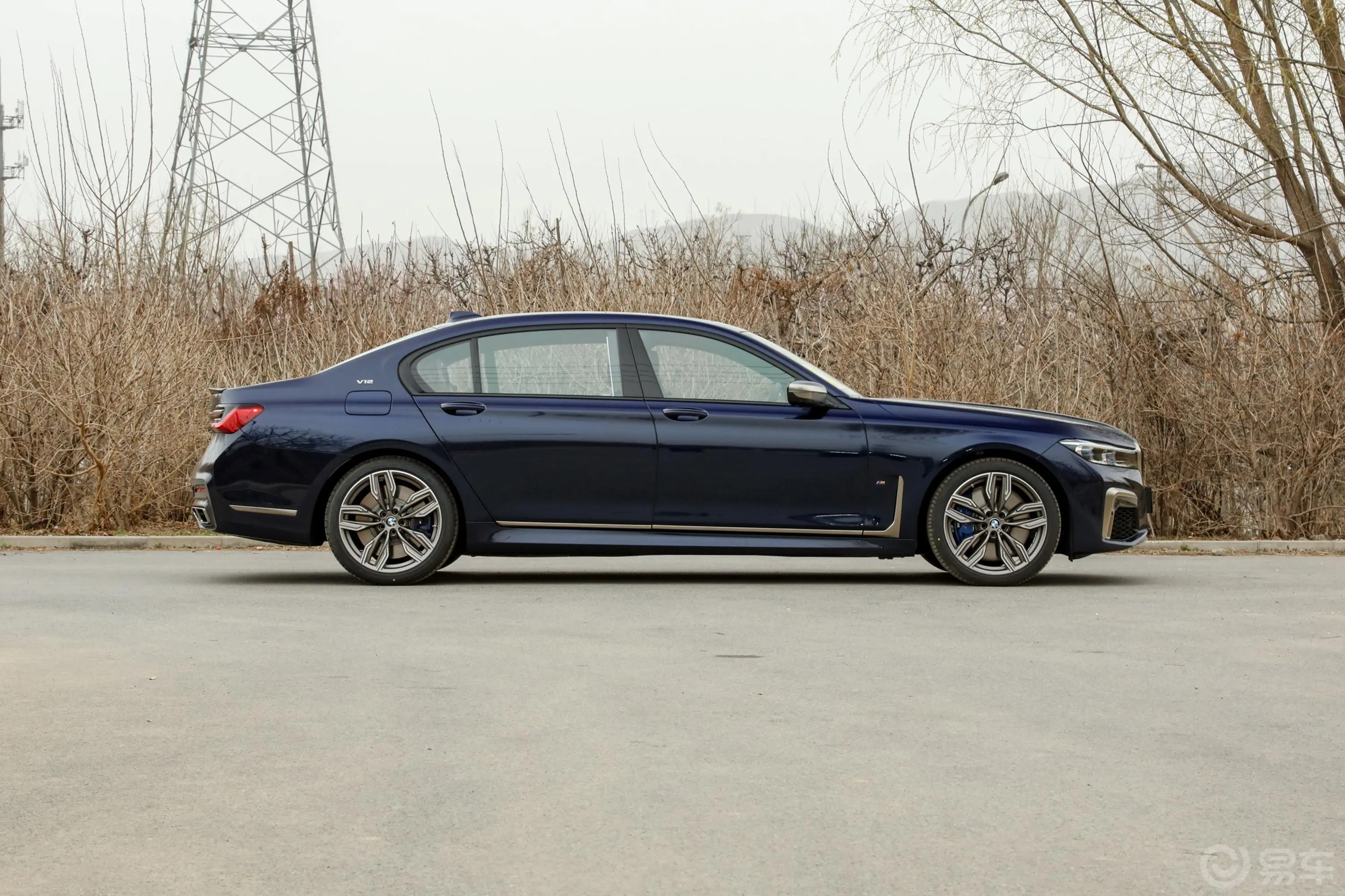 宝马7系M760Li xDrive V12 运动套装外观