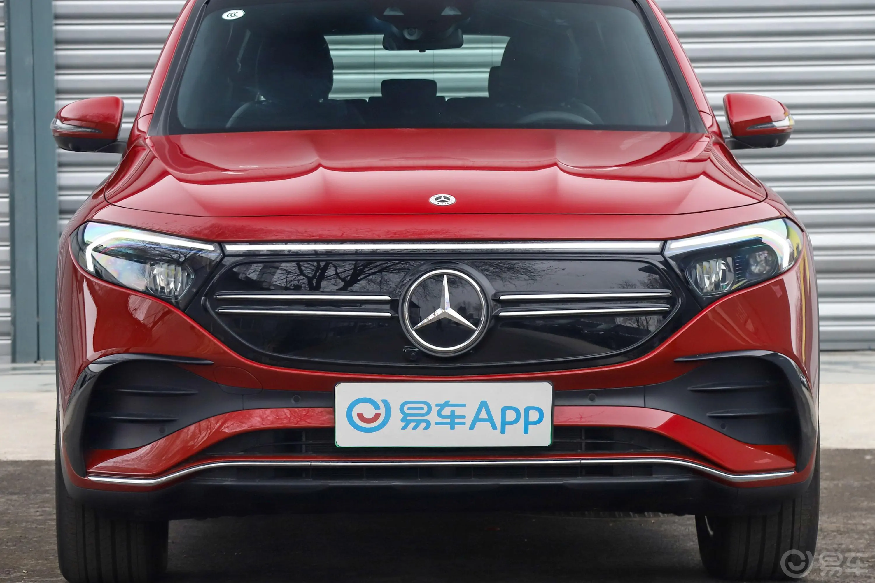 奔驰EQBEQB 350 4MATIC 首发特别版外观