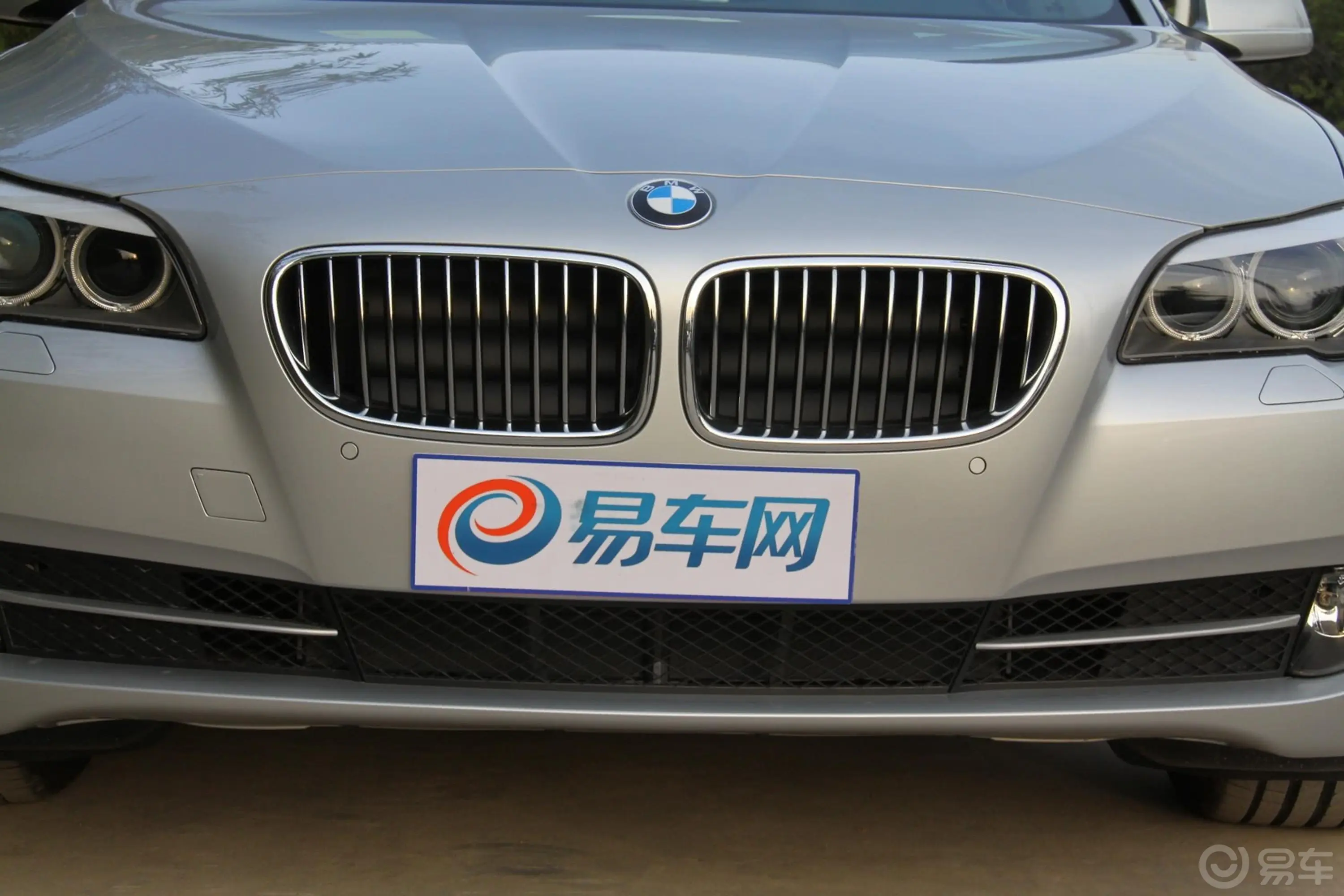 宝马5系530Li 豪华型外观