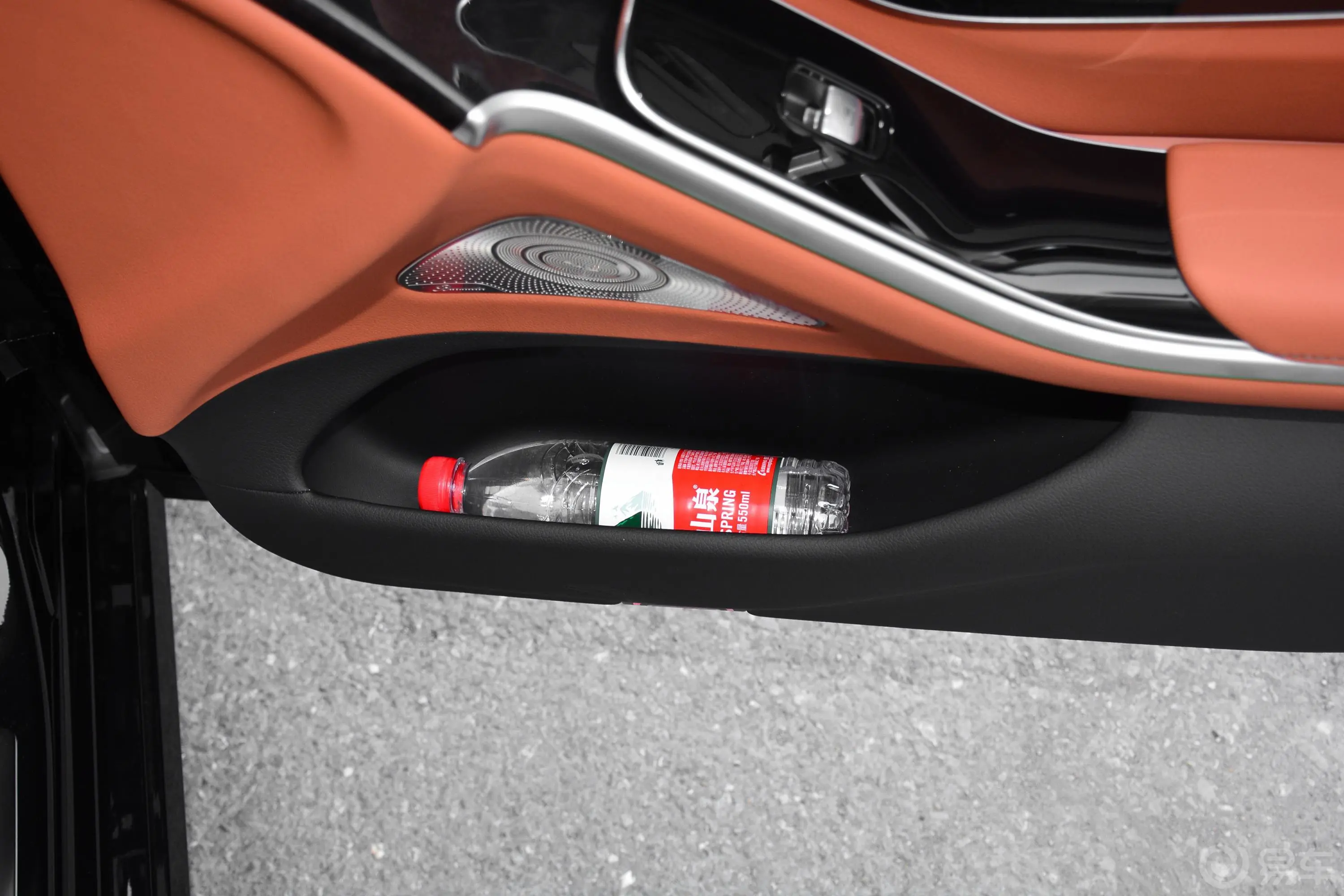 奔驰S级改款 S 400 L 豪华型内饰