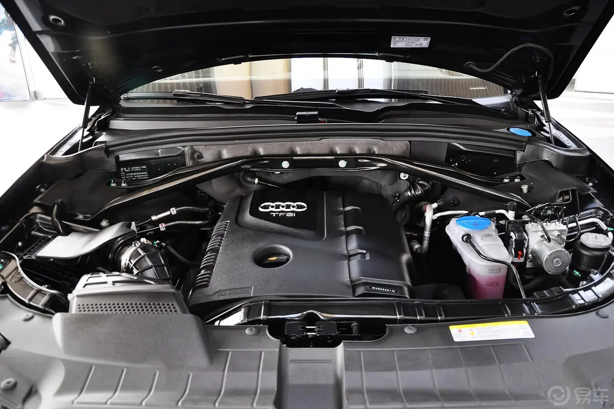 奥迪Q52.0 TFSI 舒适型外观