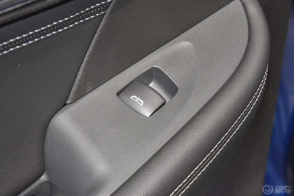 昂科威改款 昂科威S GS 两驱 智享运动型后车窗调节