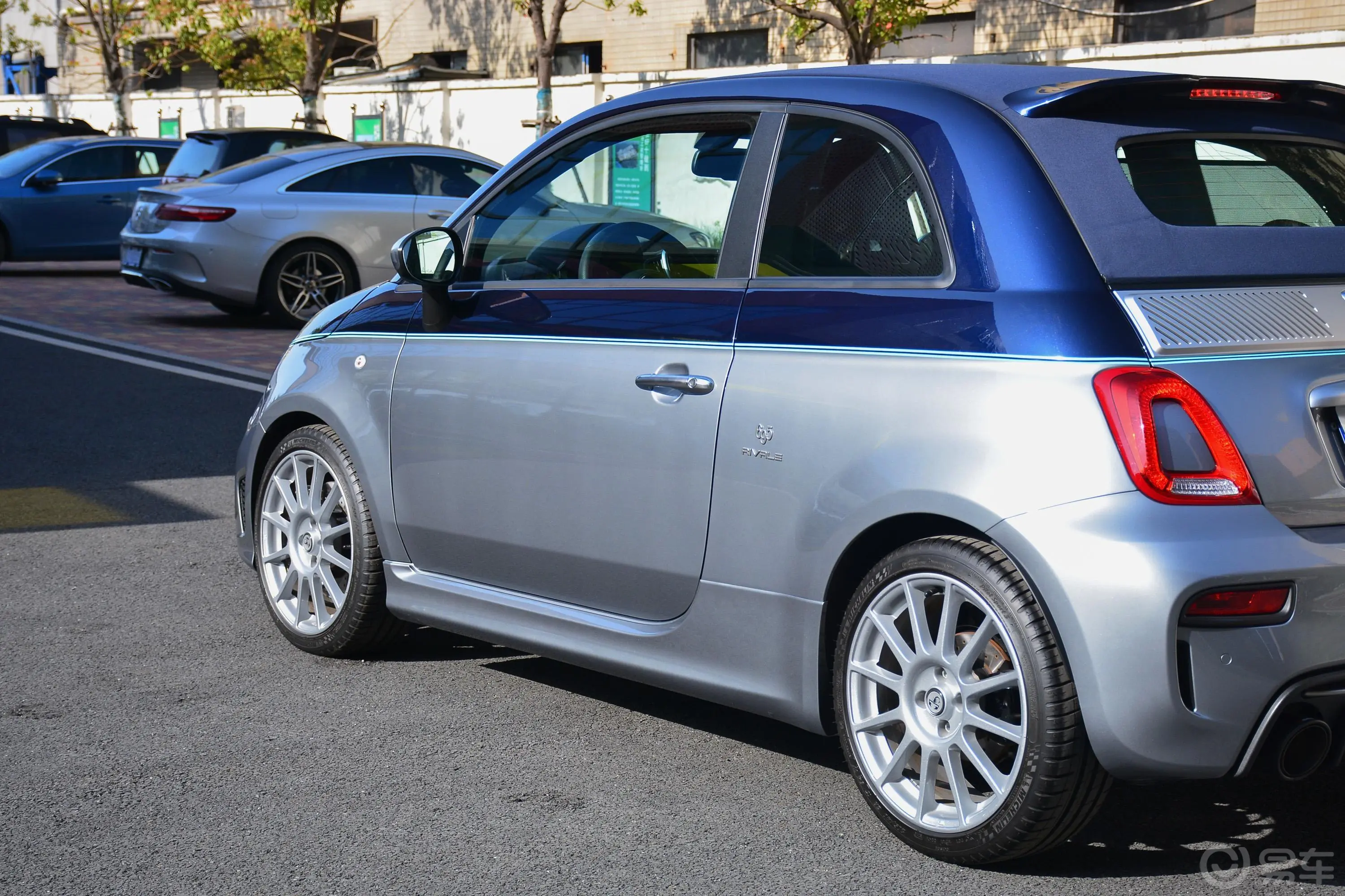 Abarth 695Abarth 695 Rivale 限量版外观细节