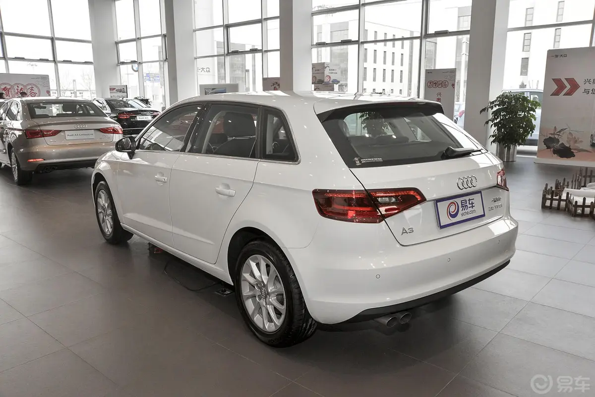 奥迪A3Sportback 35TFSI 时尚型外观