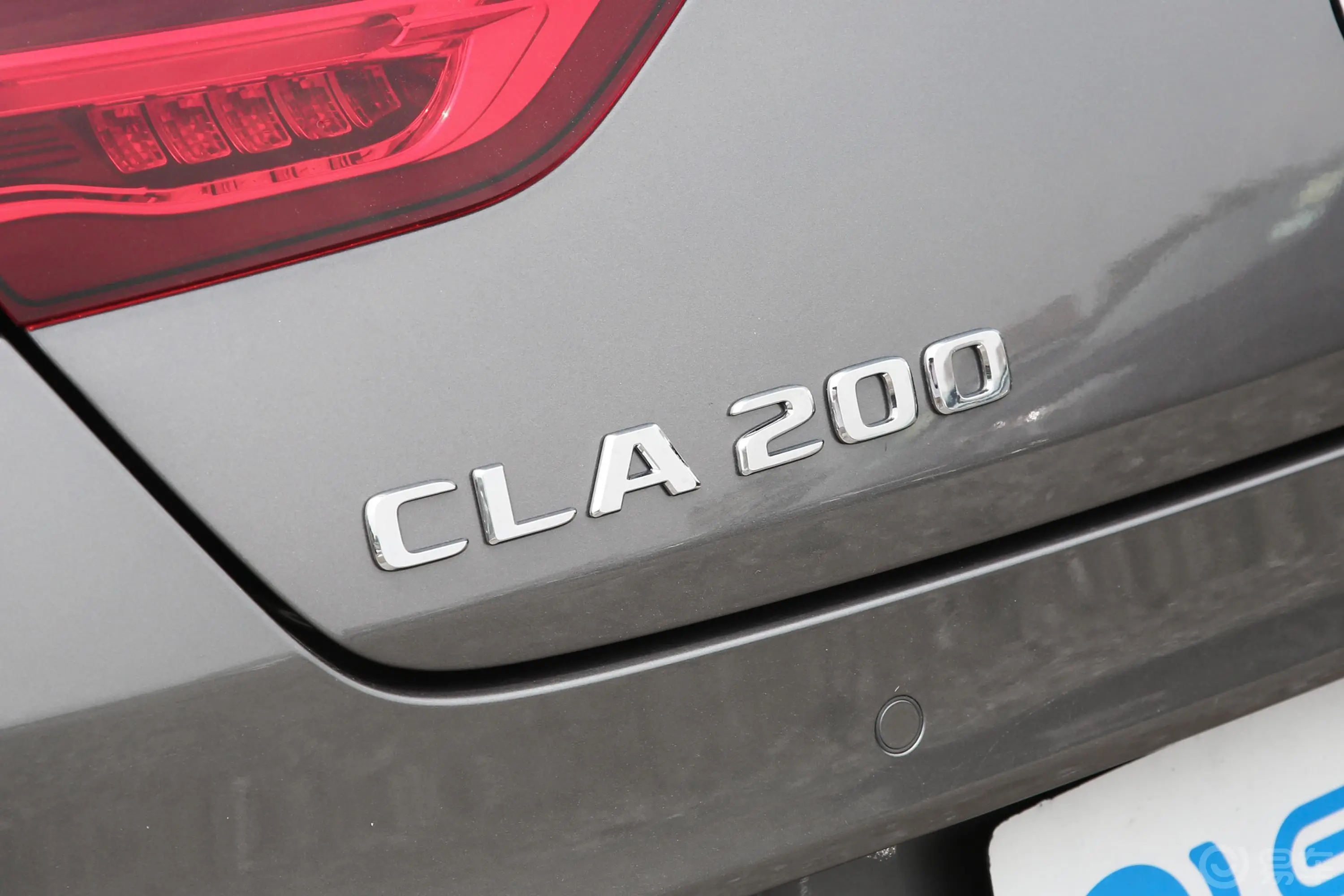 奔驰CLA级改款 CLA 200 五门猎跑车外观