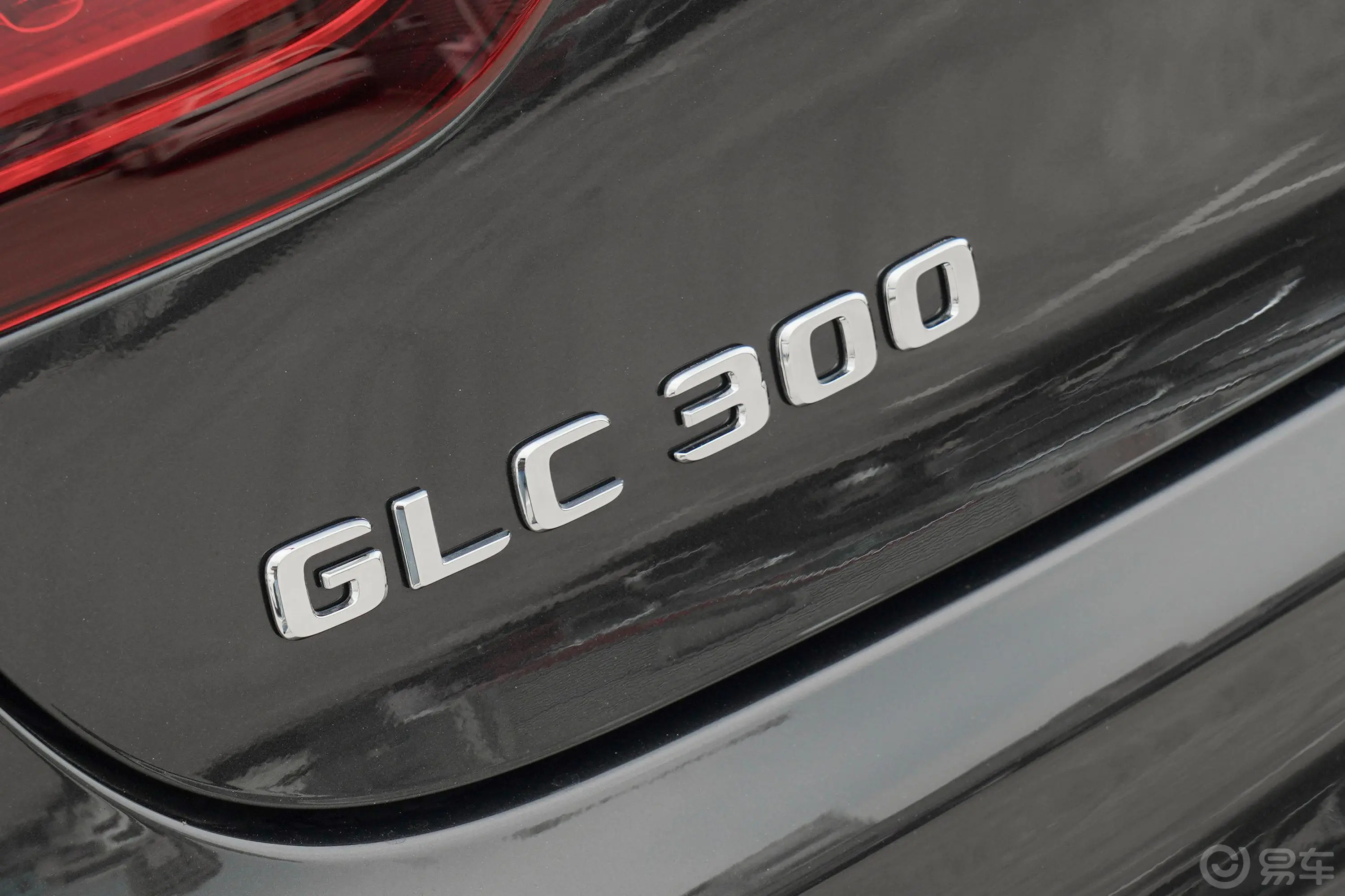 奔驰GLC轿跑改款 GLC 300 4MATIC 轿跑SUV外观