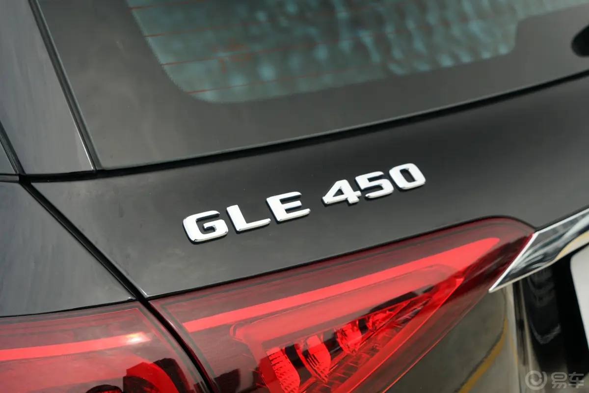 奔驰GLE改款 GLE 450 4MATIC 豪华型外观