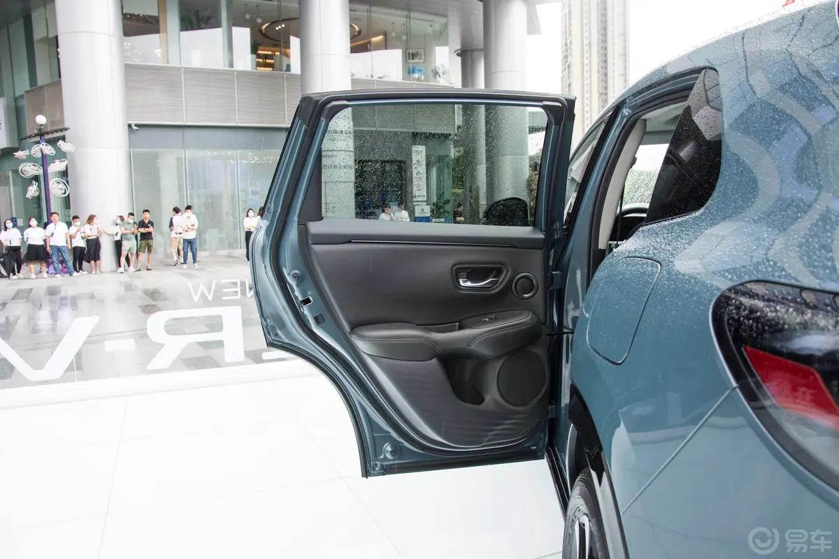 ZR-V 致在1.5T 尊享版驾驶员侧后车门