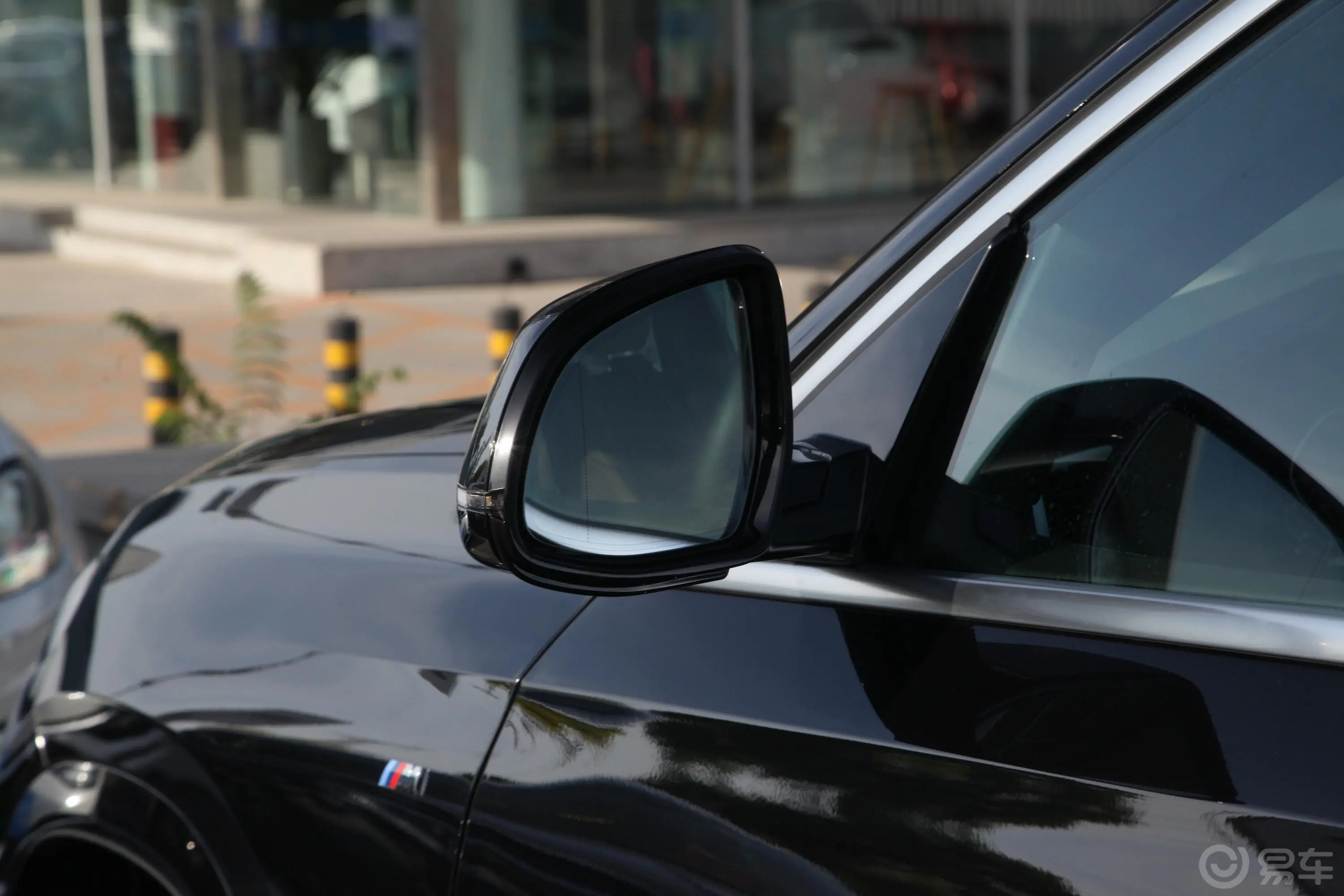 宝马X6xDrive30i M运动套装后视镜镜面
