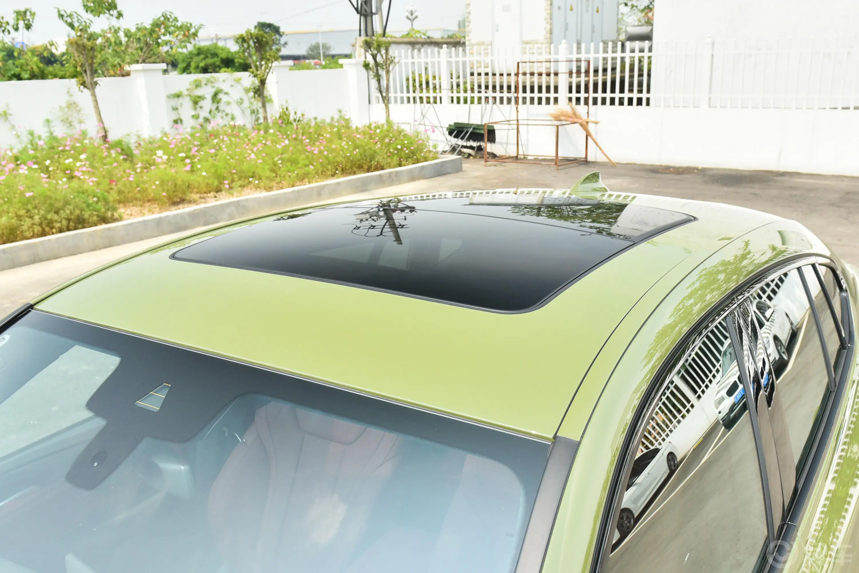 宝马X4改款 xDrive30i M运动曜夜套装天窗