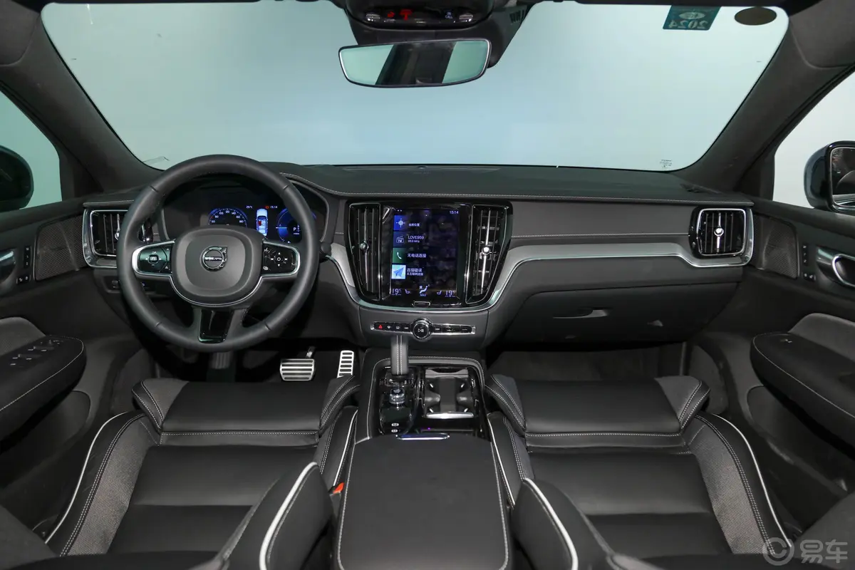 沃尔沃S60新能源改款 T8 四驱智雅运动版驾驶员侧前车门