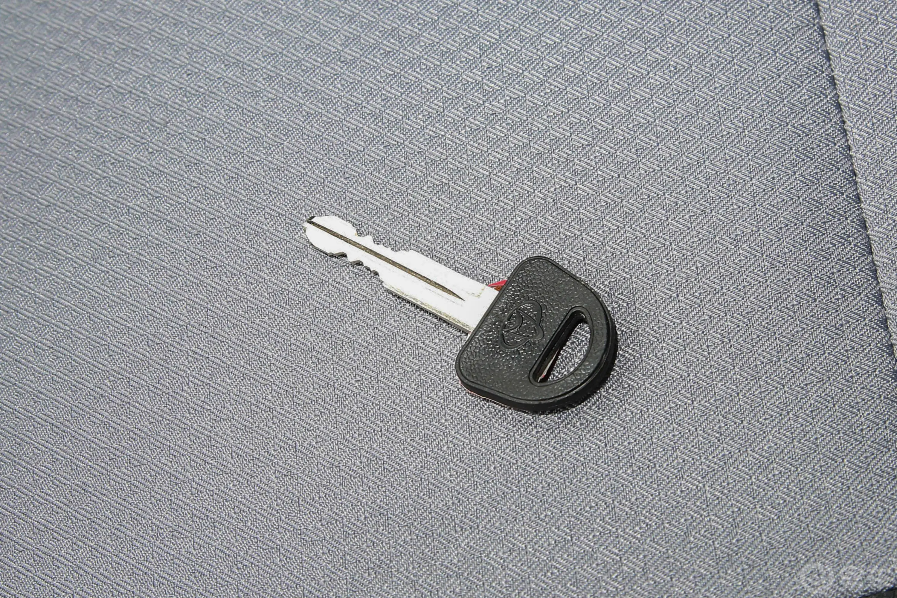 长安星卡M系列1.5L 单排2.75米标准车基本型钥匙正面
