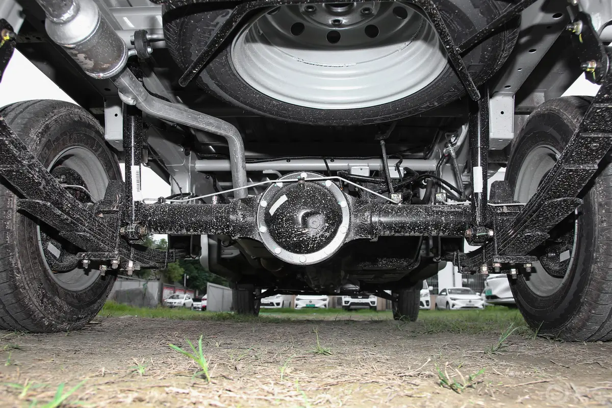 长安星卡M系列1.5L 单排2.75米标准车基本型后悬挂整体