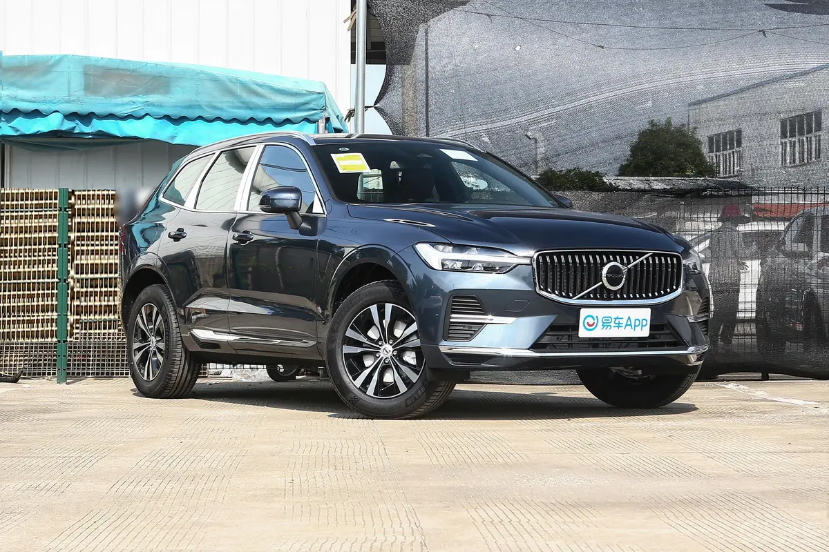 沃尔沃XC60B5 四驱智逸豪华版发动机特写