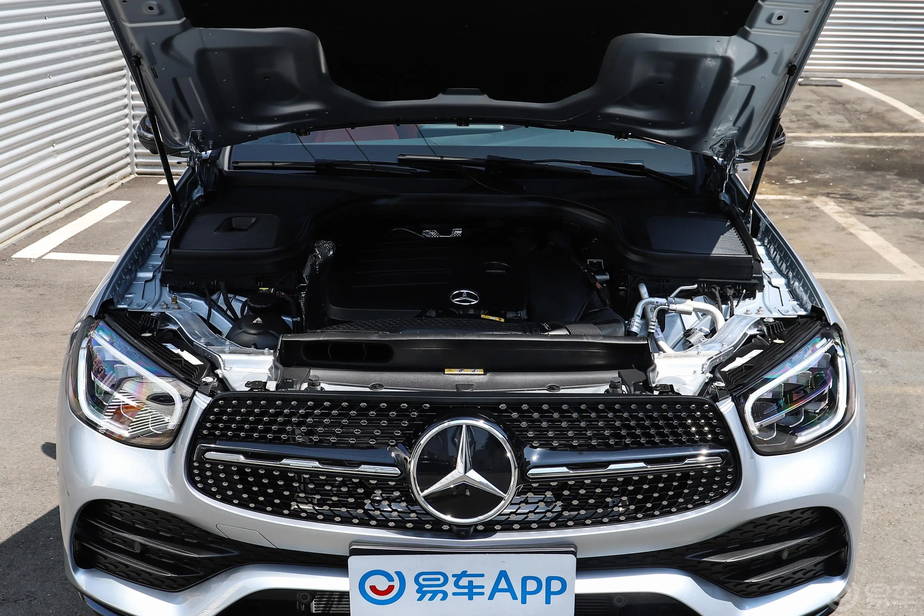 奔驰GLC轿跑改款 GLC 260 4MATIC 轿跑SUV外观