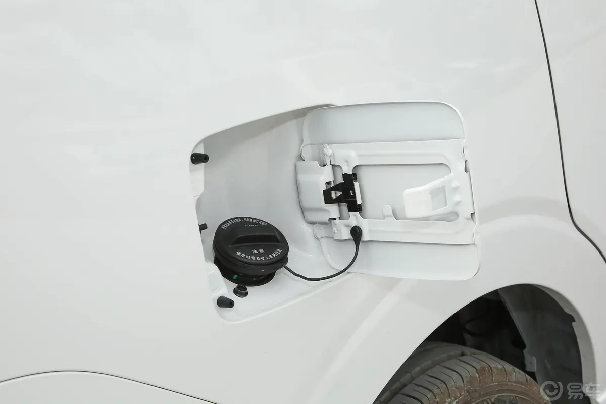 五菱宏光S1.5L 手动标准型油箱盖