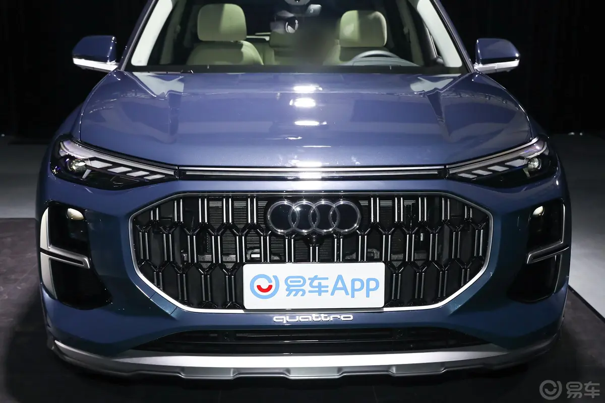 奥迪Q645 TFSI quattro Roadjet Light齐云型 羽林套装 7座外观细节