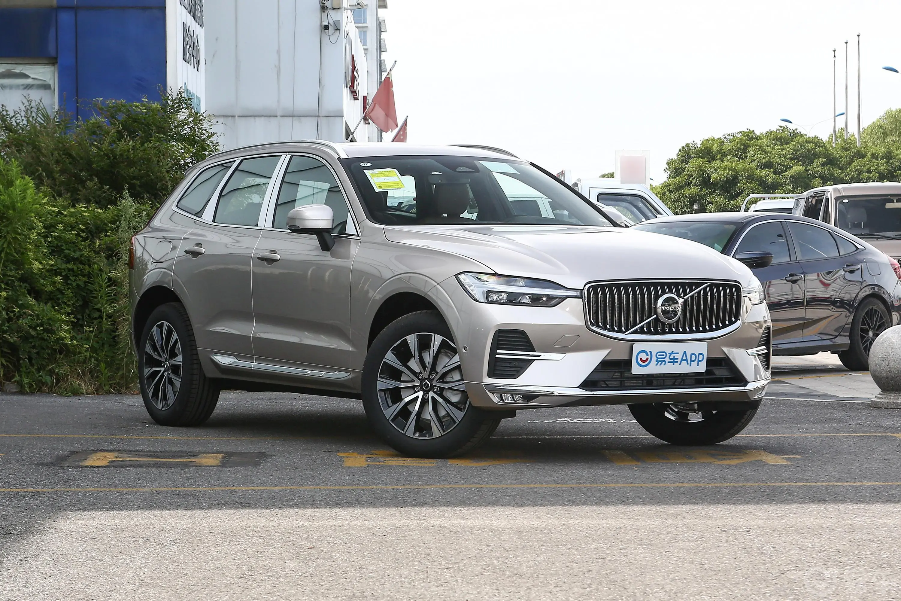 沃尔沃XC60B5 四驱智雅豪华版胎压信息铭牌