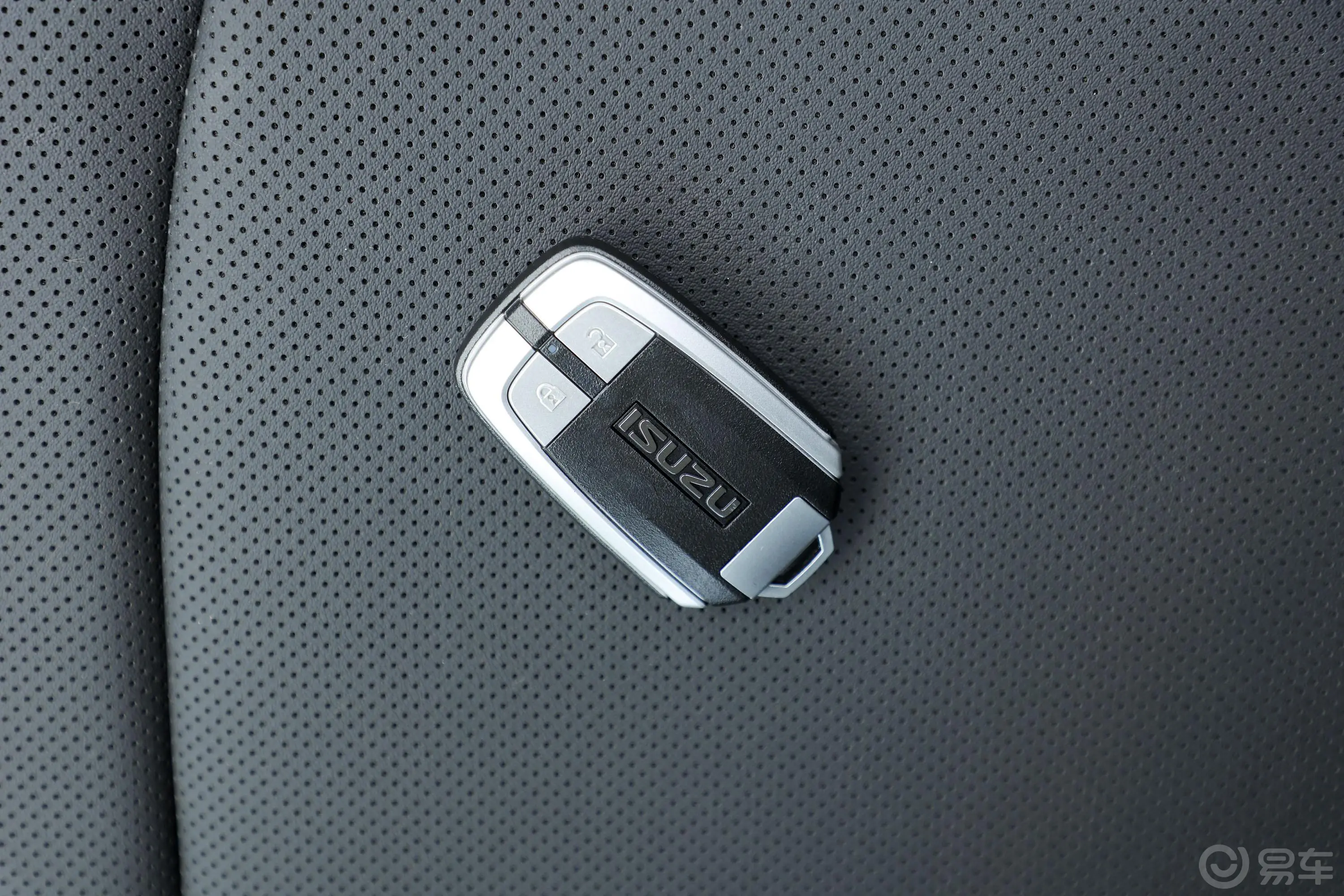 铃拓2.0T 自动 两驱 领耀版 汽油钥匙正面