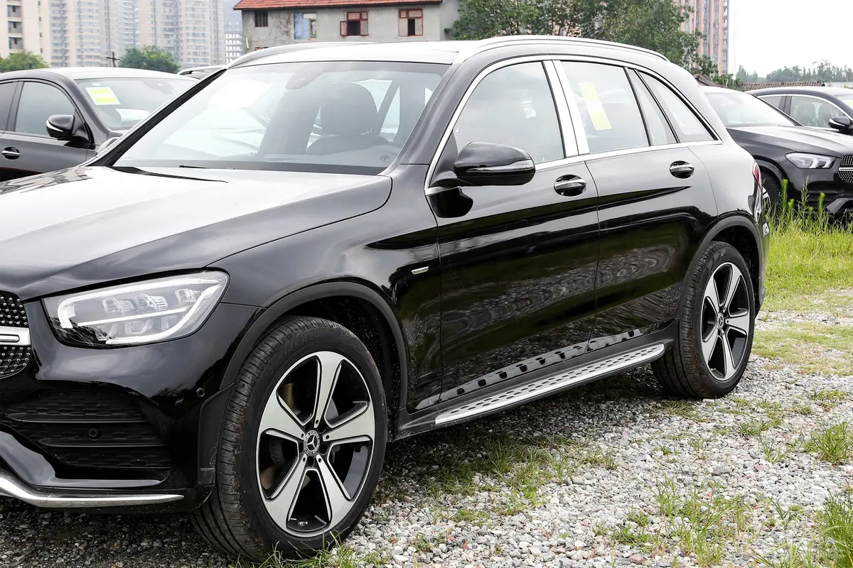 奔驰GLC改款三 GLC 300 L 4MATIC 豪华型外观细节