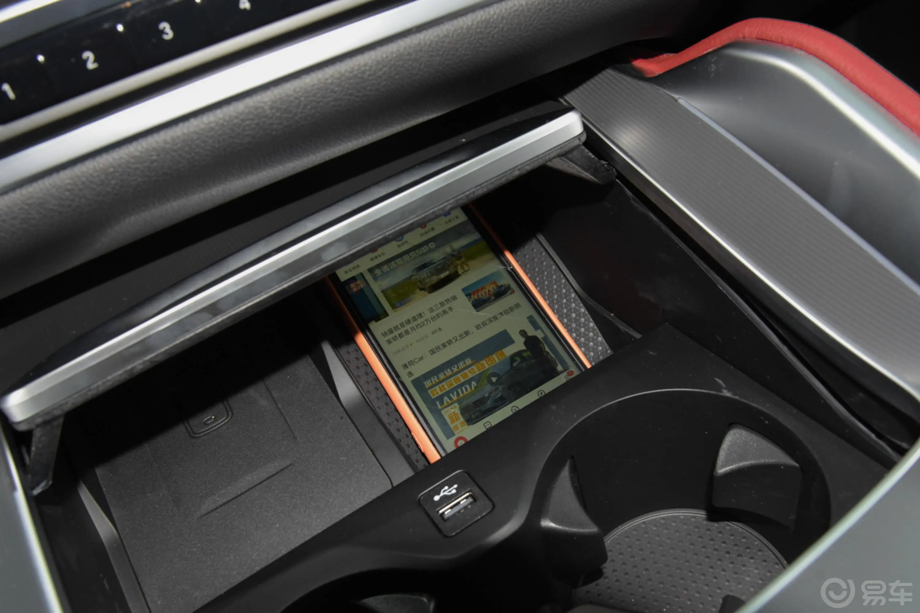 宝马X6改款 xDrive30i M运动套装内饰