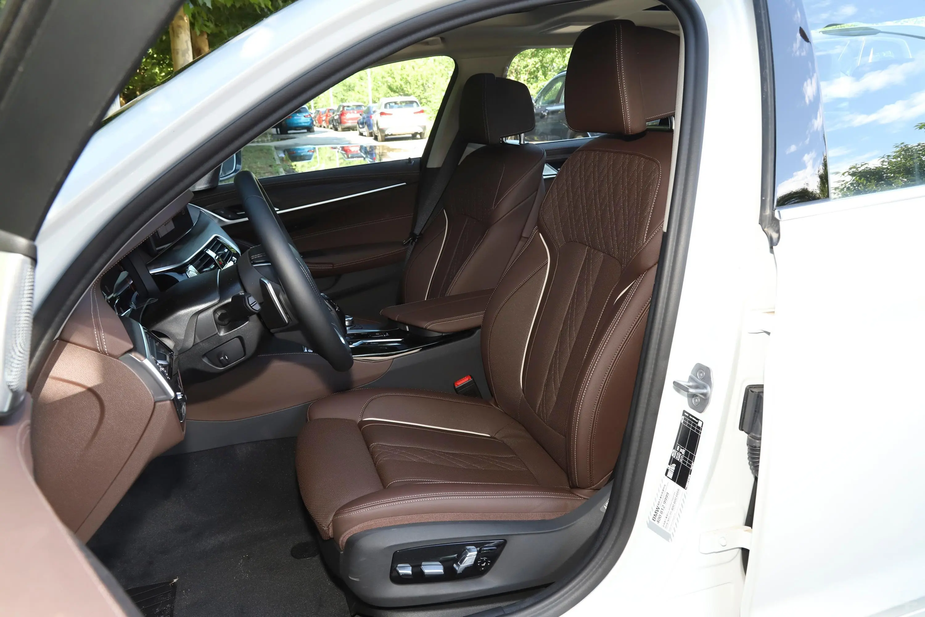 宝马5系改款二 530Li 行政型 豪华套装驾驶员座椅
