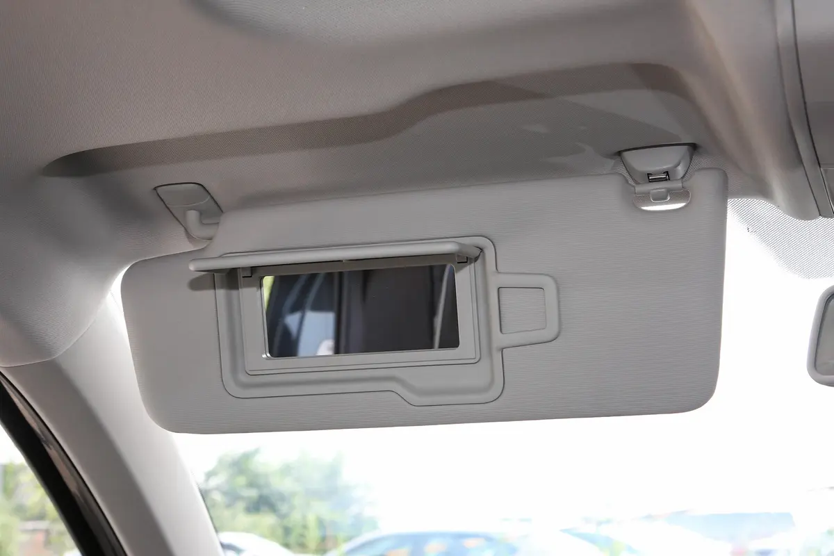 捷达VS7280TSI 自动高光悦享版驾驶位遮阳板