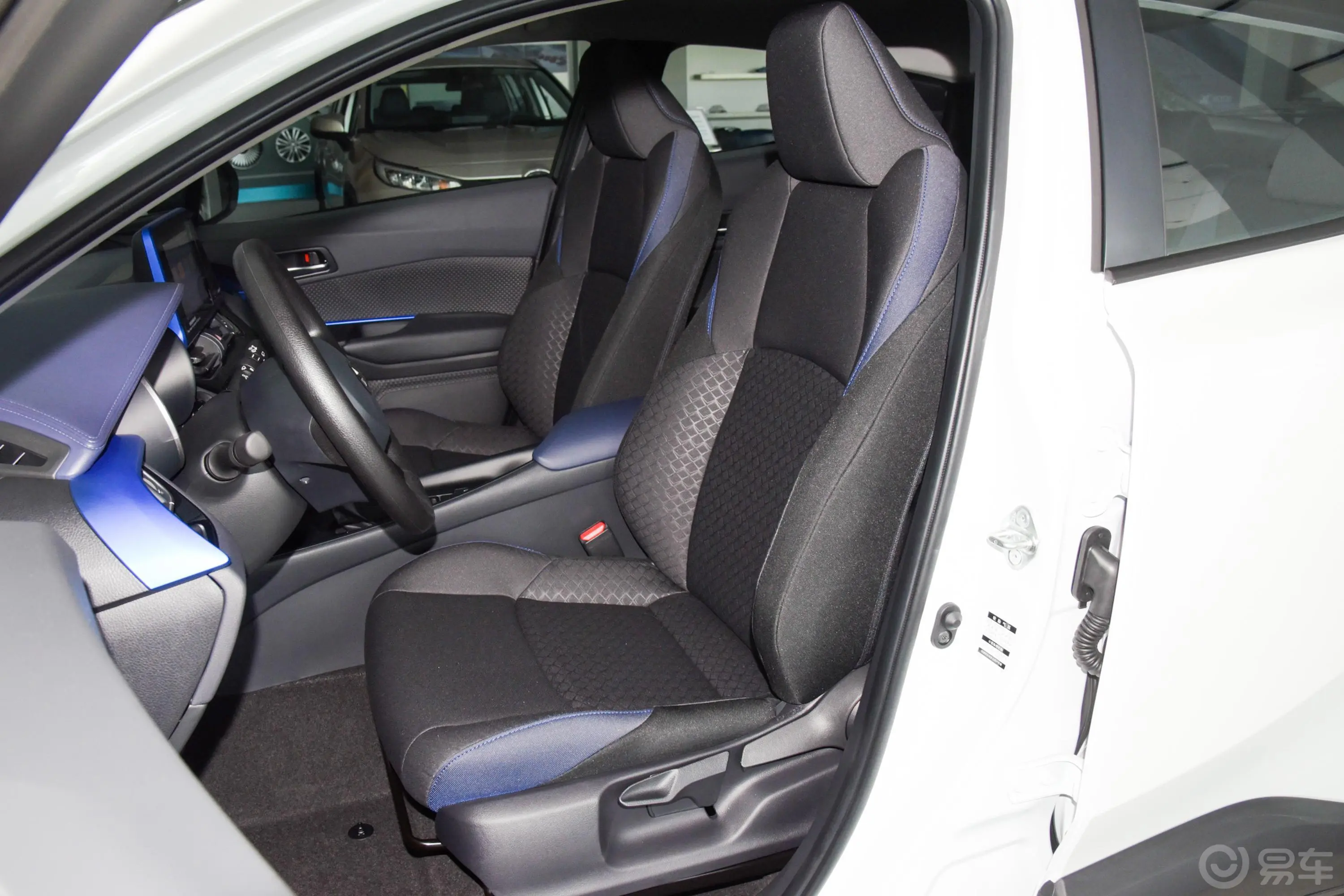丰田C-HR2.0L 舒适版驾驶员座椅
