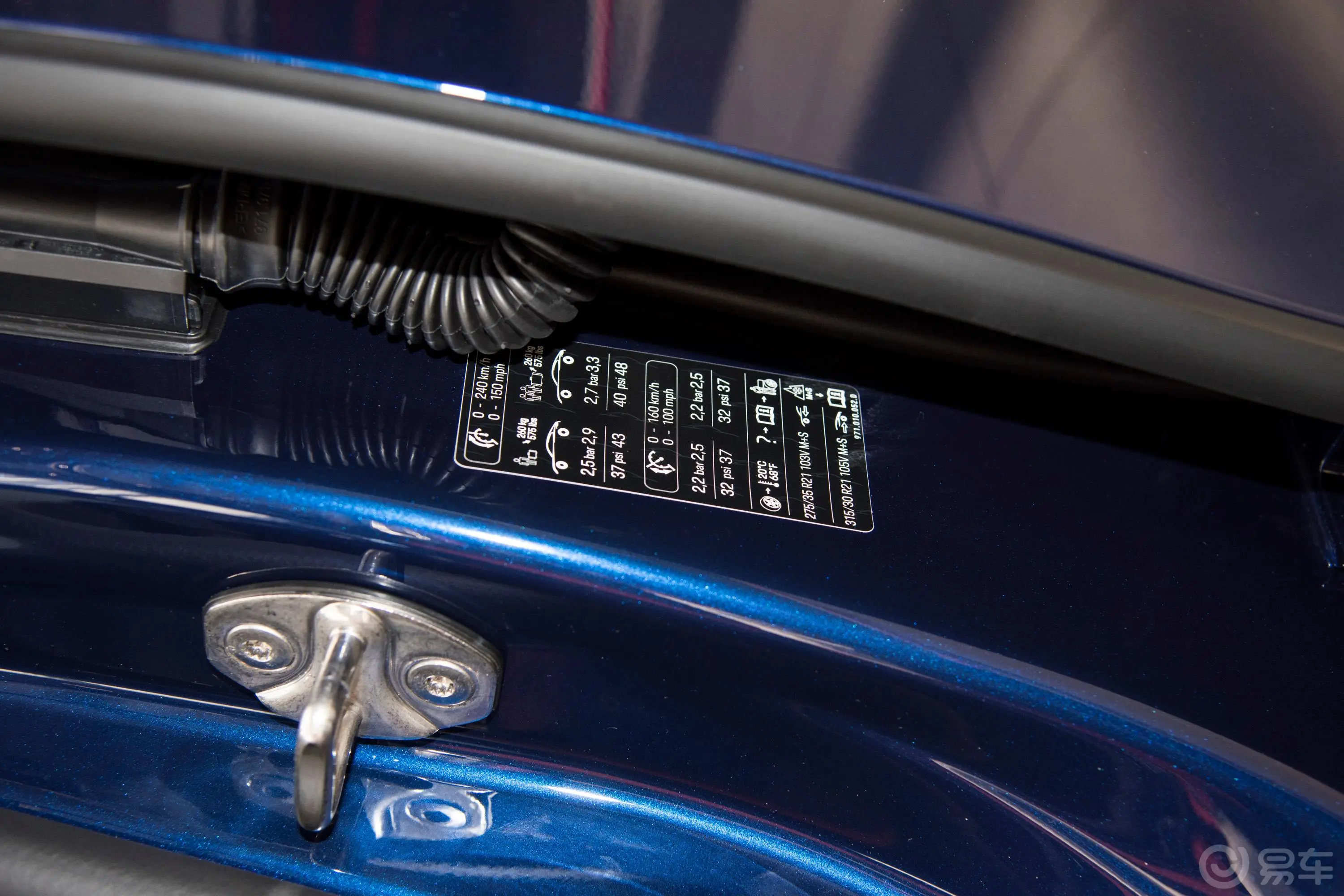 Panamera E-HybridPanamera 4 铂金版 2.9T胎压信息铭牌